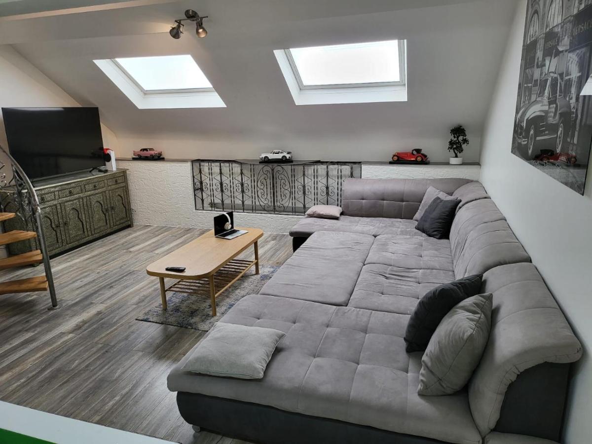 Duplex Elegant Situe A 1Min De La Gare Du Nord Appartement Brussel Buitenkant foto