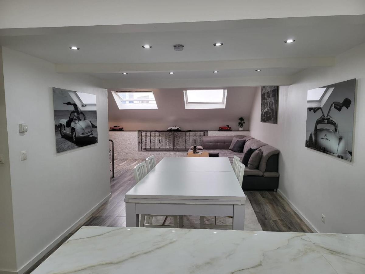 Duplex Elegant Situe A 1Min De La Gare Du Nord Appartement Brussel Buitenkant foto